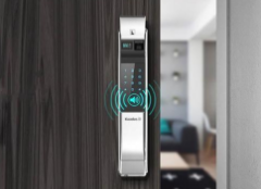 九萬里智能語音可視門鎖 智能科技如何重塑家門安全與便捷